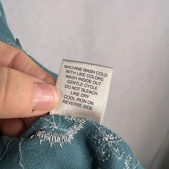 Christopher & Banks Teal Embroidered Button Front Drawstring Waist Top Sz LG - Picture 7 of 9
